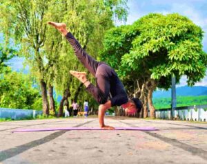 yoga trainer at home in noida